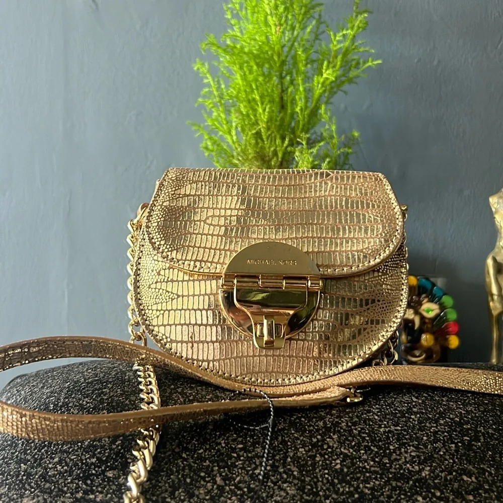 MICHAEL KORS Mini CRISS BODY BAG!! Gold tone - Picture 1 of 13